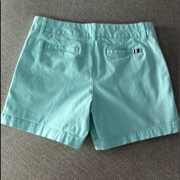 Tommy Hilfiger Women’s Shorts - Picture 3 of 6
